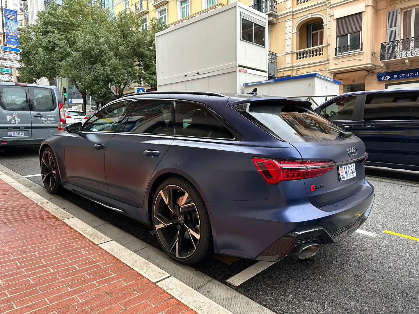 Audi RS6 AUDI RS6 IV 4.0 TFSI 600 CH 53 CV Bleu - 2