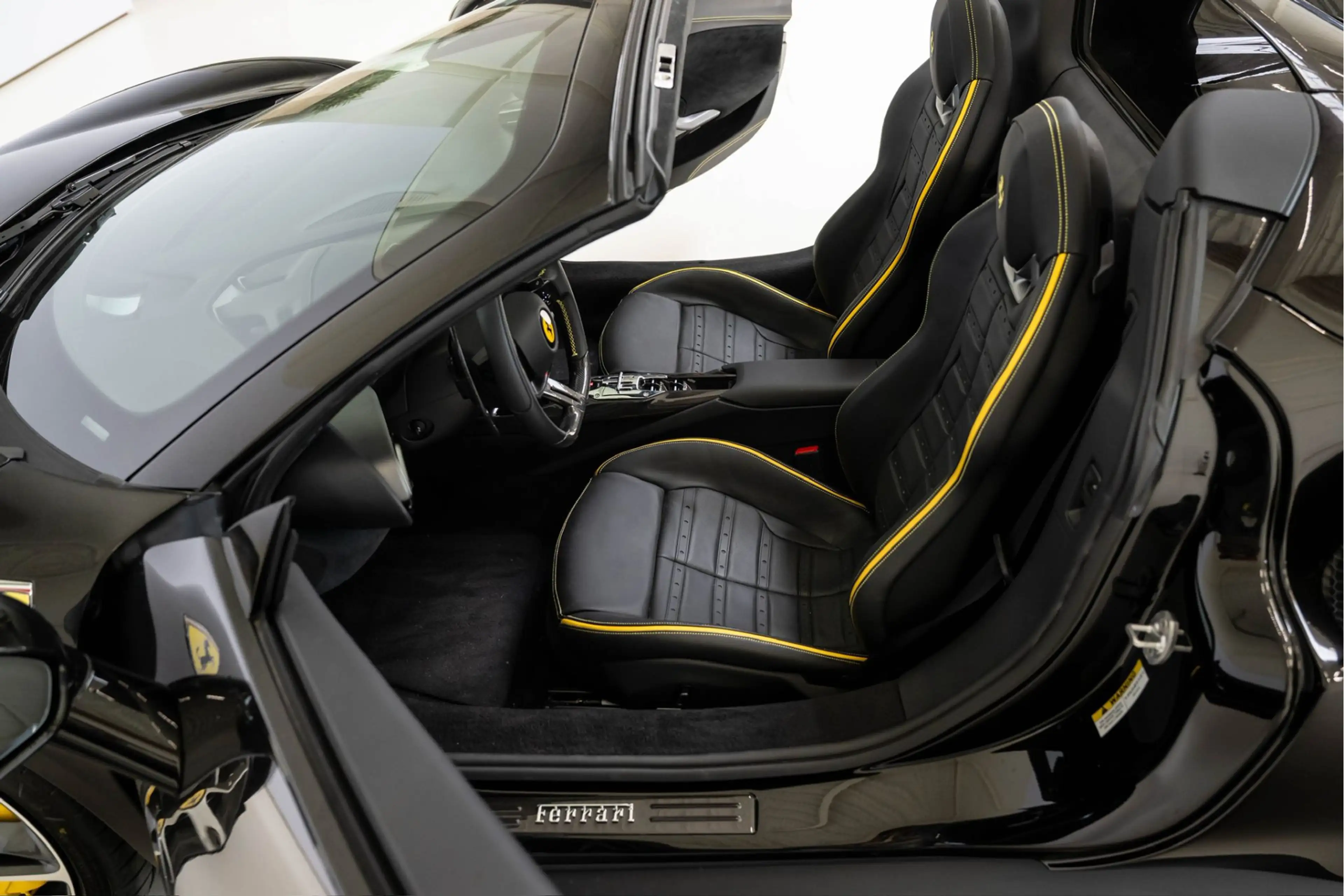 Ferrari 296 GTS 3.0 V6, Daytona Seats, JBL, Lift — photo 10