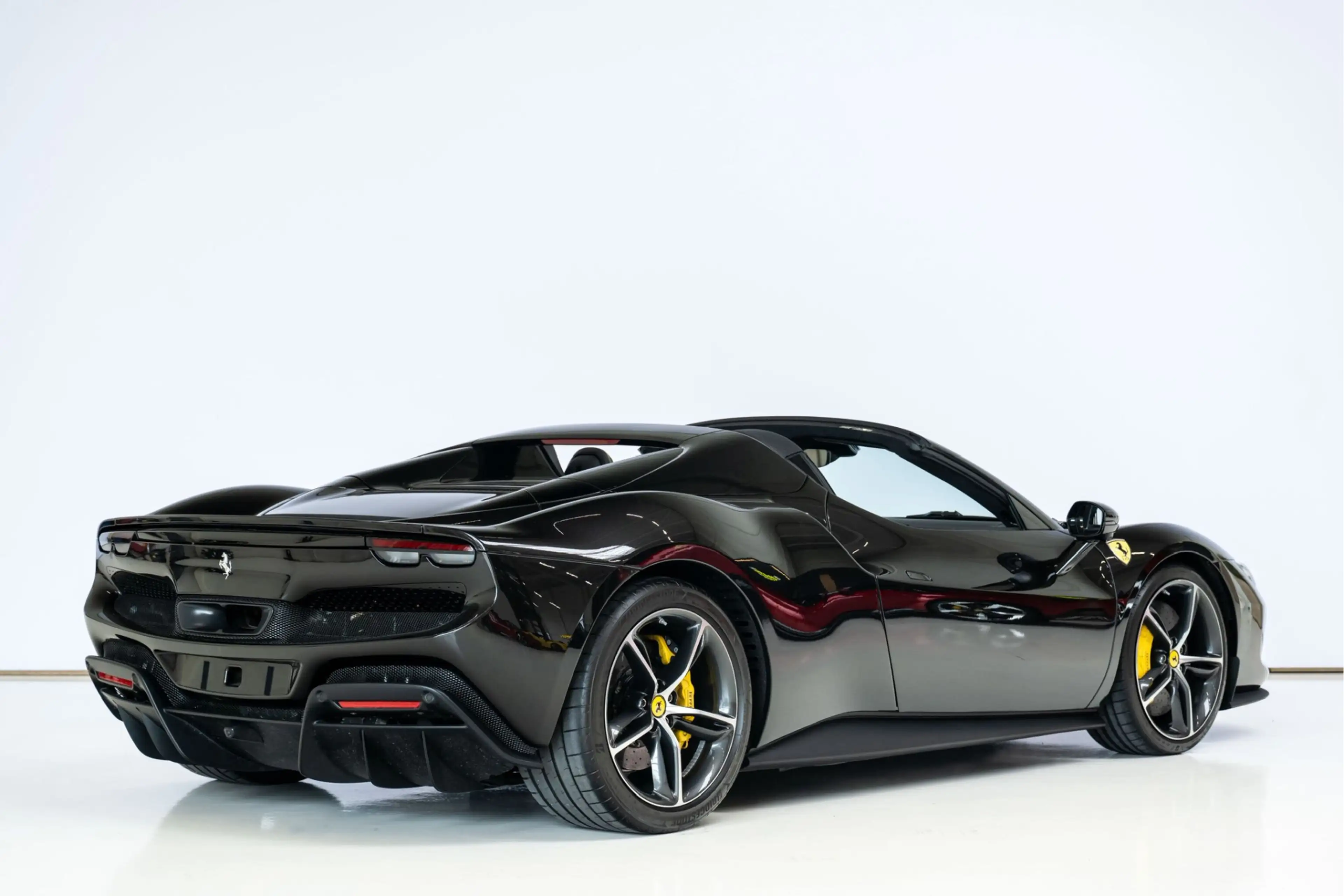 Ferrari 296 GTS 3.0 V6, Daytona Seats, JBL, Lift — photo 15