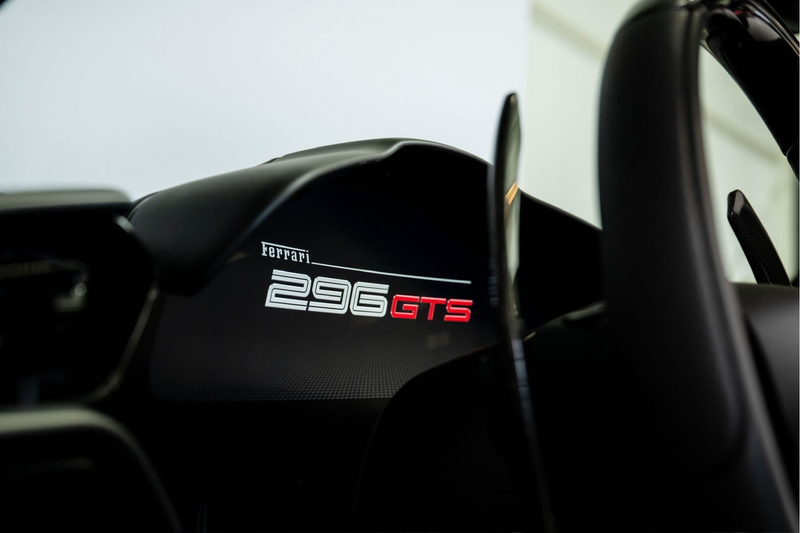 Ferrari 296 GTS 3.0 V6, Daytona Seats, JBL, Lift — photo 11