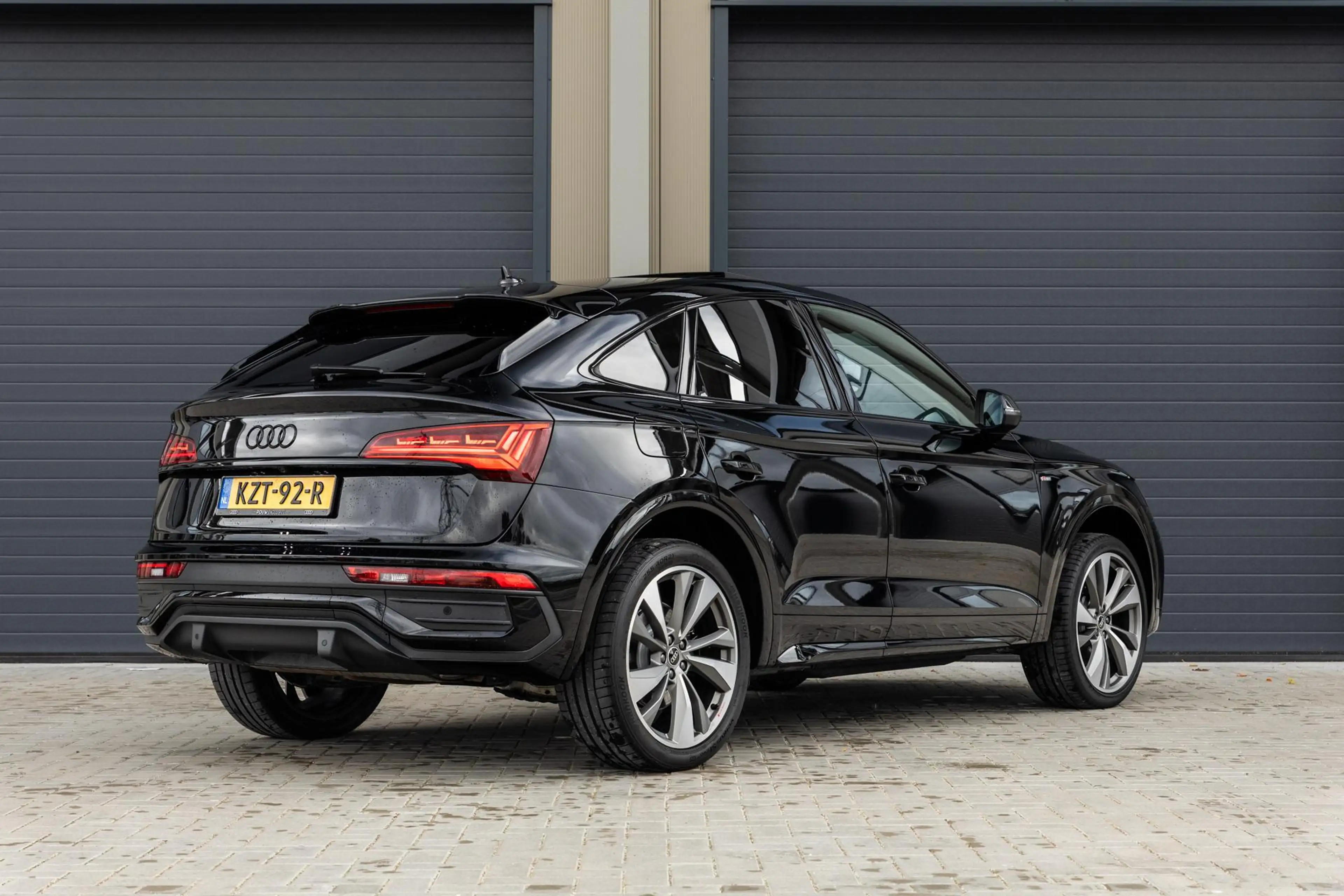 Audi Q5 Sportback 55 TFSIe 367pk PHEV S Edition | Panorama — photo 2