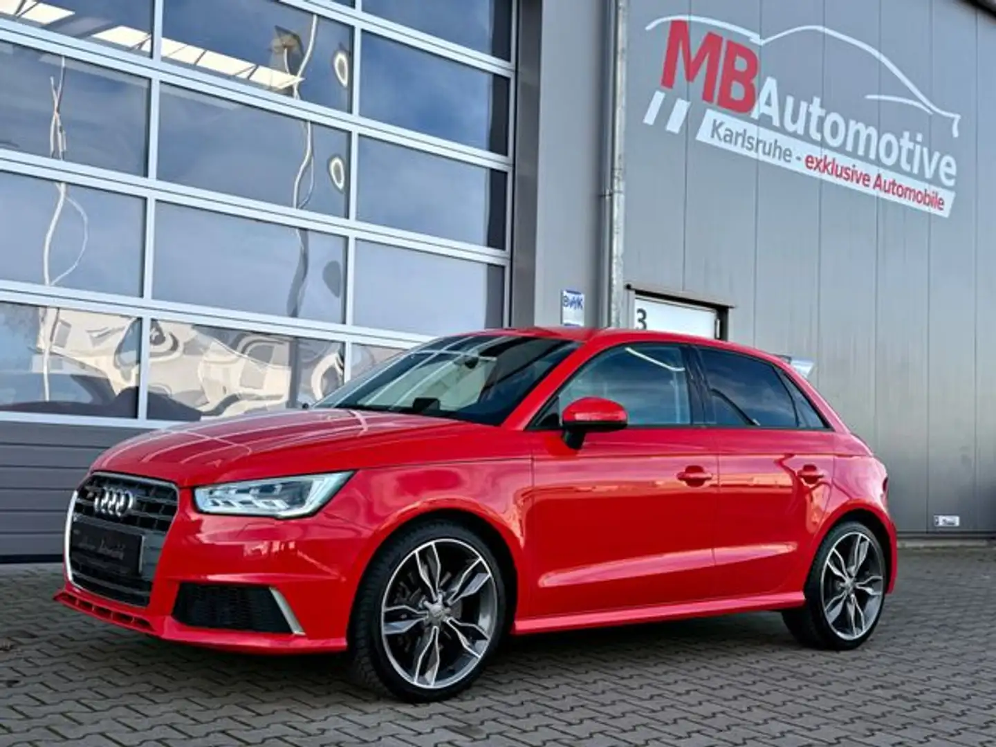 Audi S1 Sportback 2.0 TFSI quattro Bose Feinnappa 18" Rot - 2