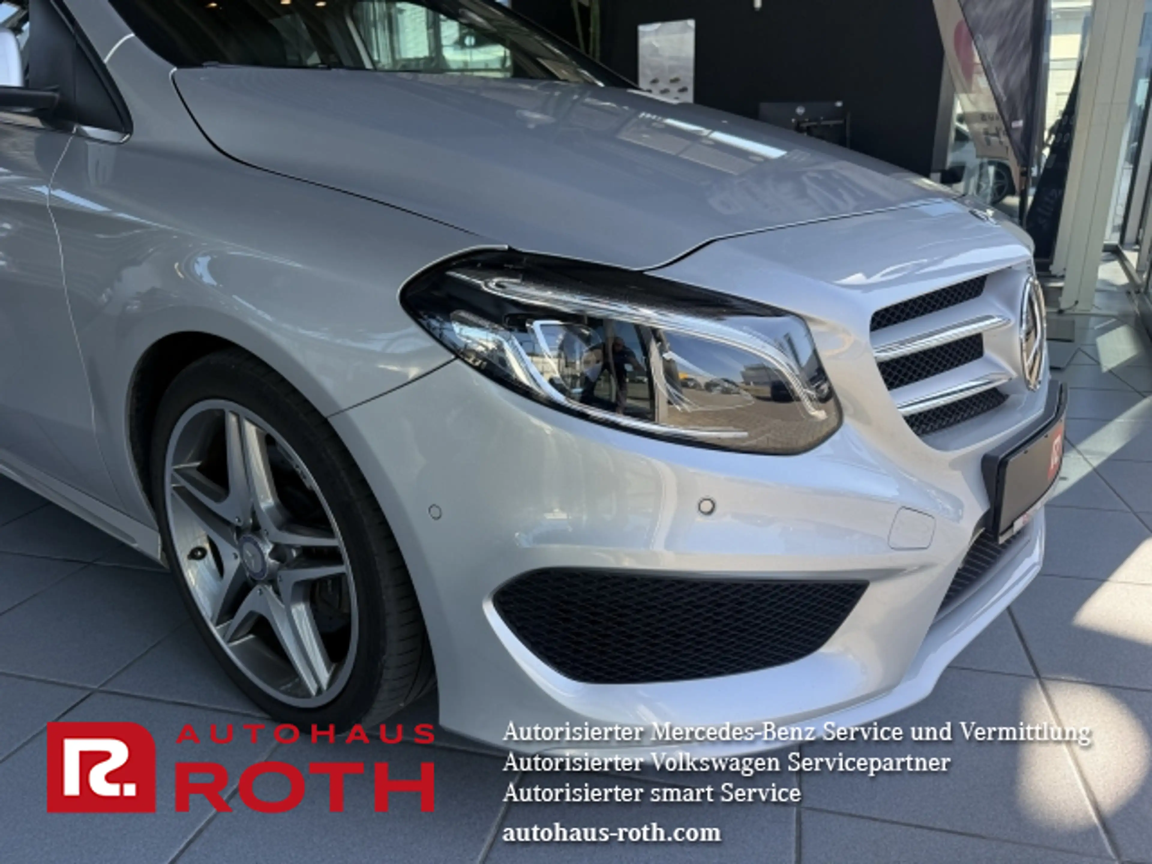 Mercedes-Benz B 220 B 220 d 4M COMAND Standheizung AMG Memory AHK LED — photo 4