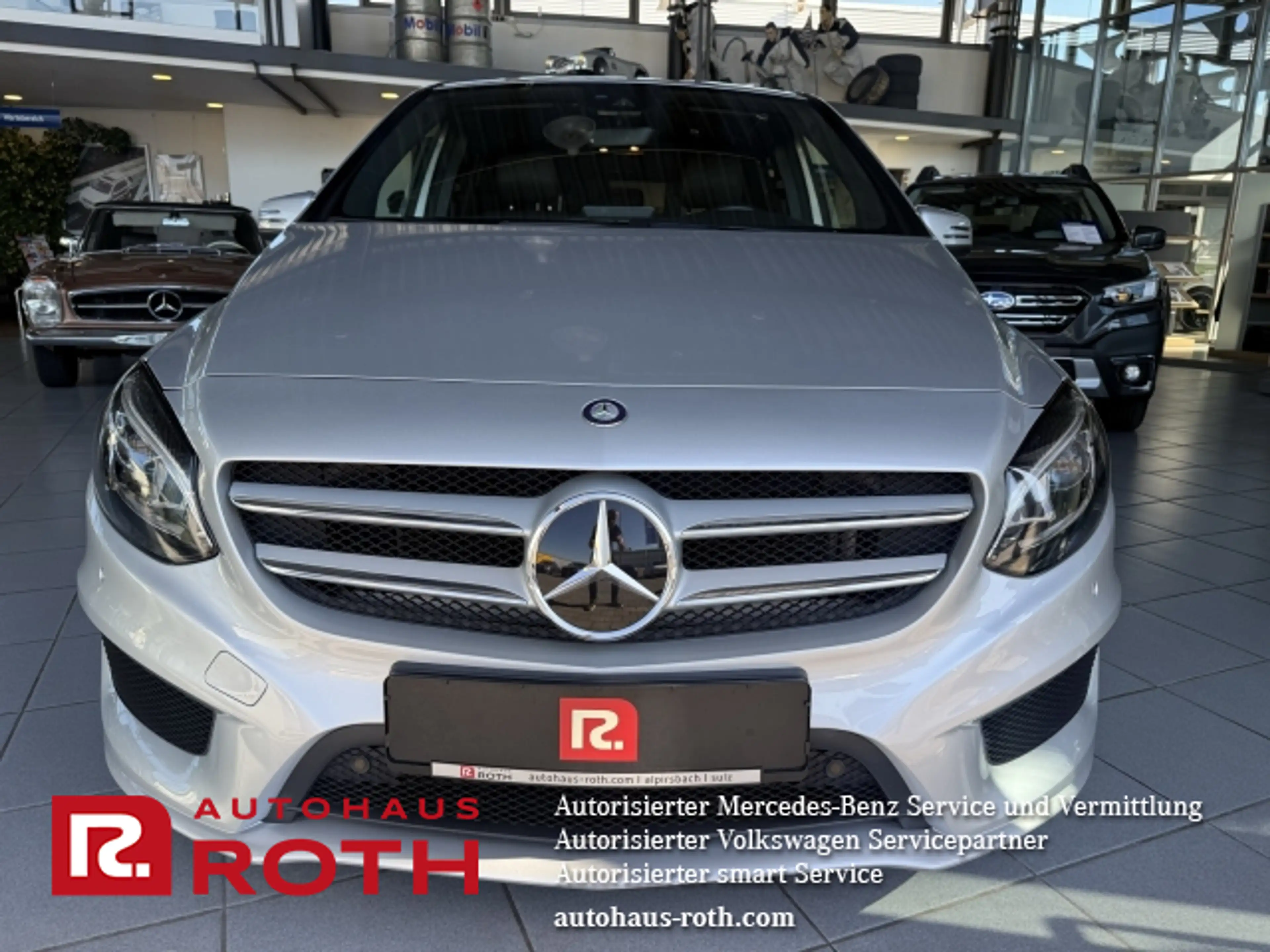 Mercedes-Benz B 220 B 220 d 4M COMAND Standheizung AMG Memory AHK LED — photo 26
