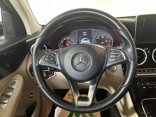 Mercedes-Benz GLC view 16