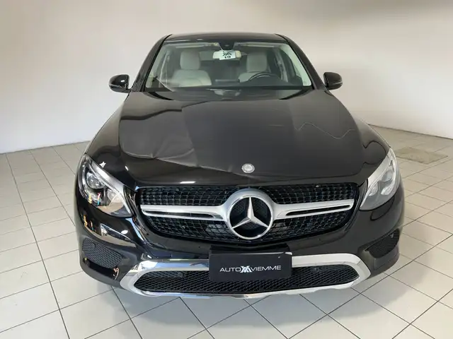 Mercedes-Benz GLC view 3