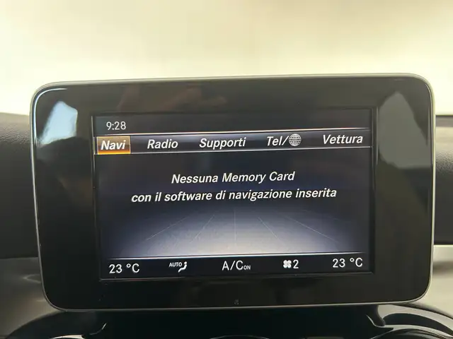Mercedes-Benz GLC view 9