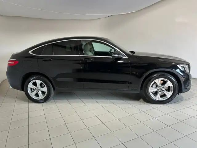 Mercedes-Benz GLC view 5