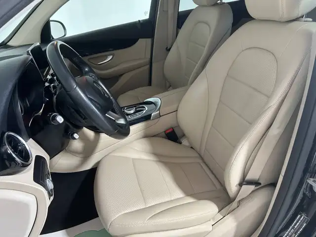 Mercedes-Benz GLC view 15