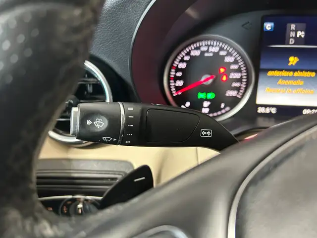 Mercedes-Benz GLC view 20