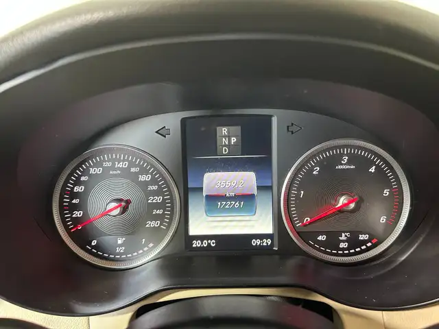 Mercedes-Benz GLC view 7