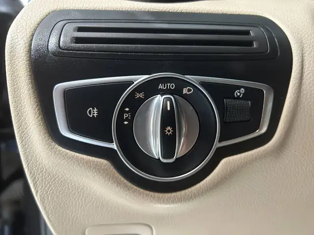 Mercedes-Benz GLC view 24