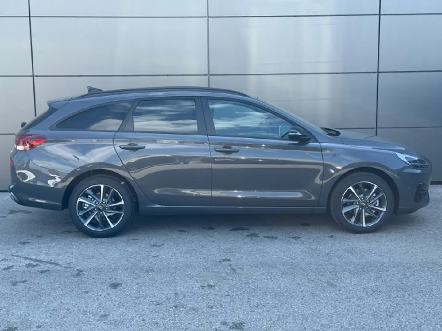 Hyundai i30 Kombi - PD GO Plus DPI Grau - 2