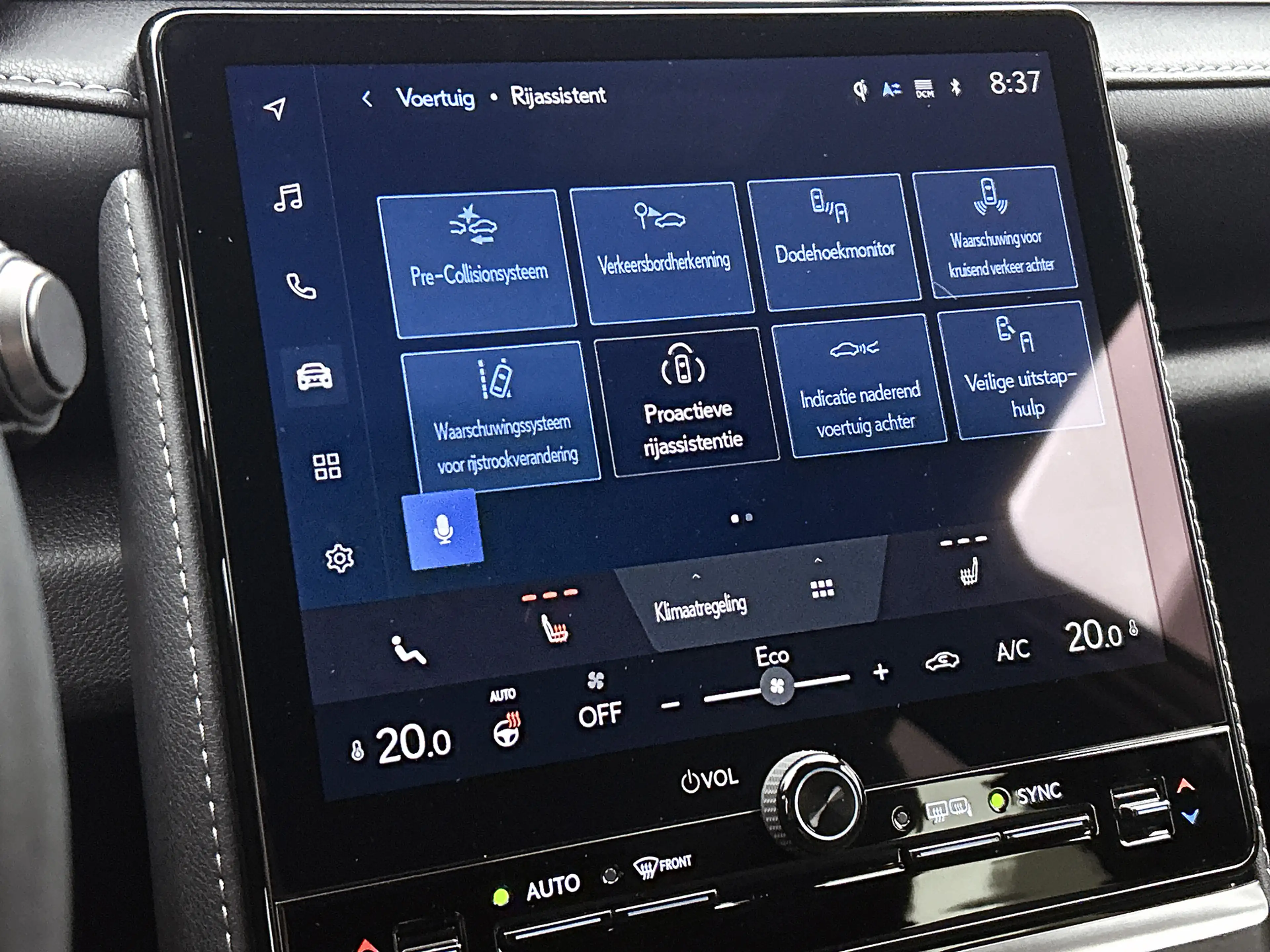 Lexus LBX Relax 2WD Tech Pack | Trekhaak afneembaar | Blinds — photo 10