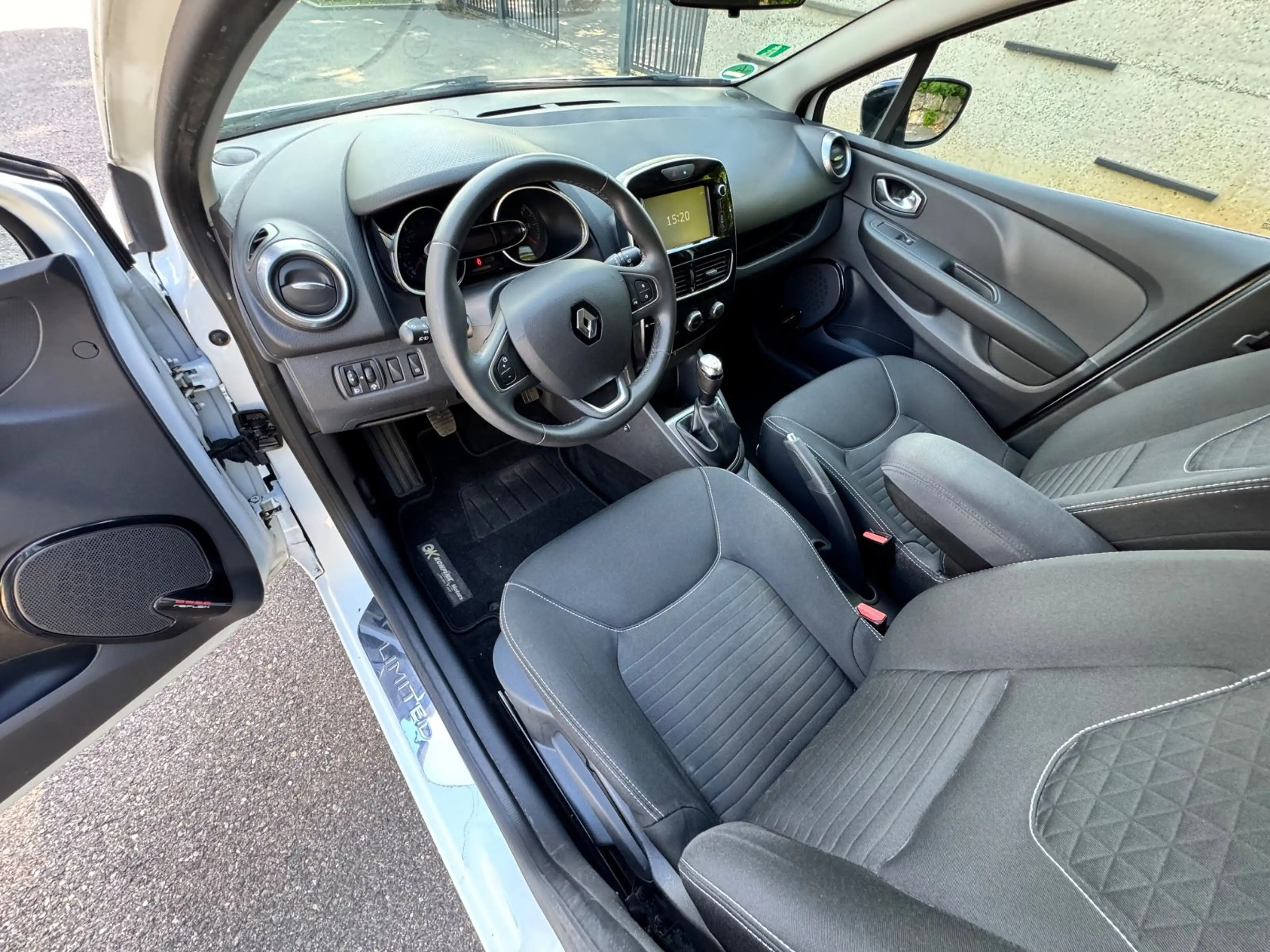 Renault Clio IV Limited /Top Gepflegt/Navi-PDC/ — photo 11