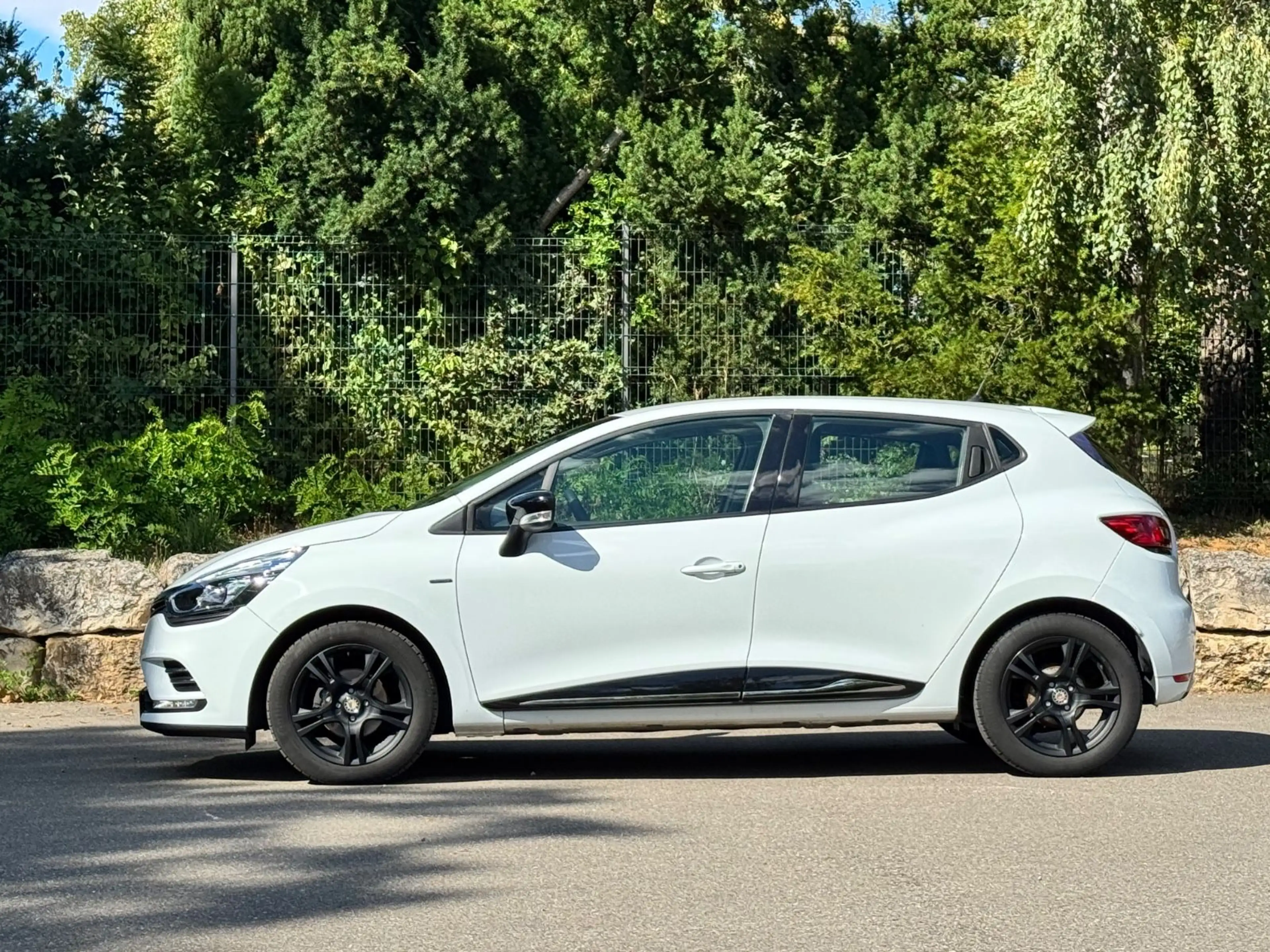 Renault Clio IV Limited /Top Gepflegt/Navi-PDC/ — photo 16