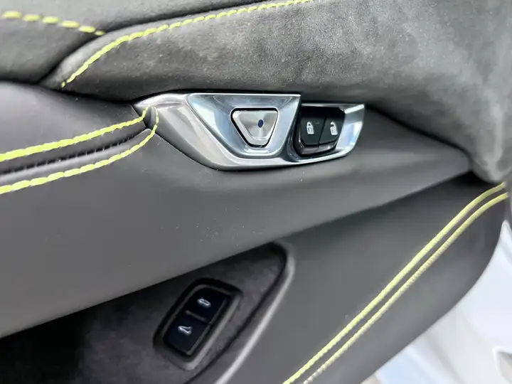 Chevrolet Corvette 2022, foto 23