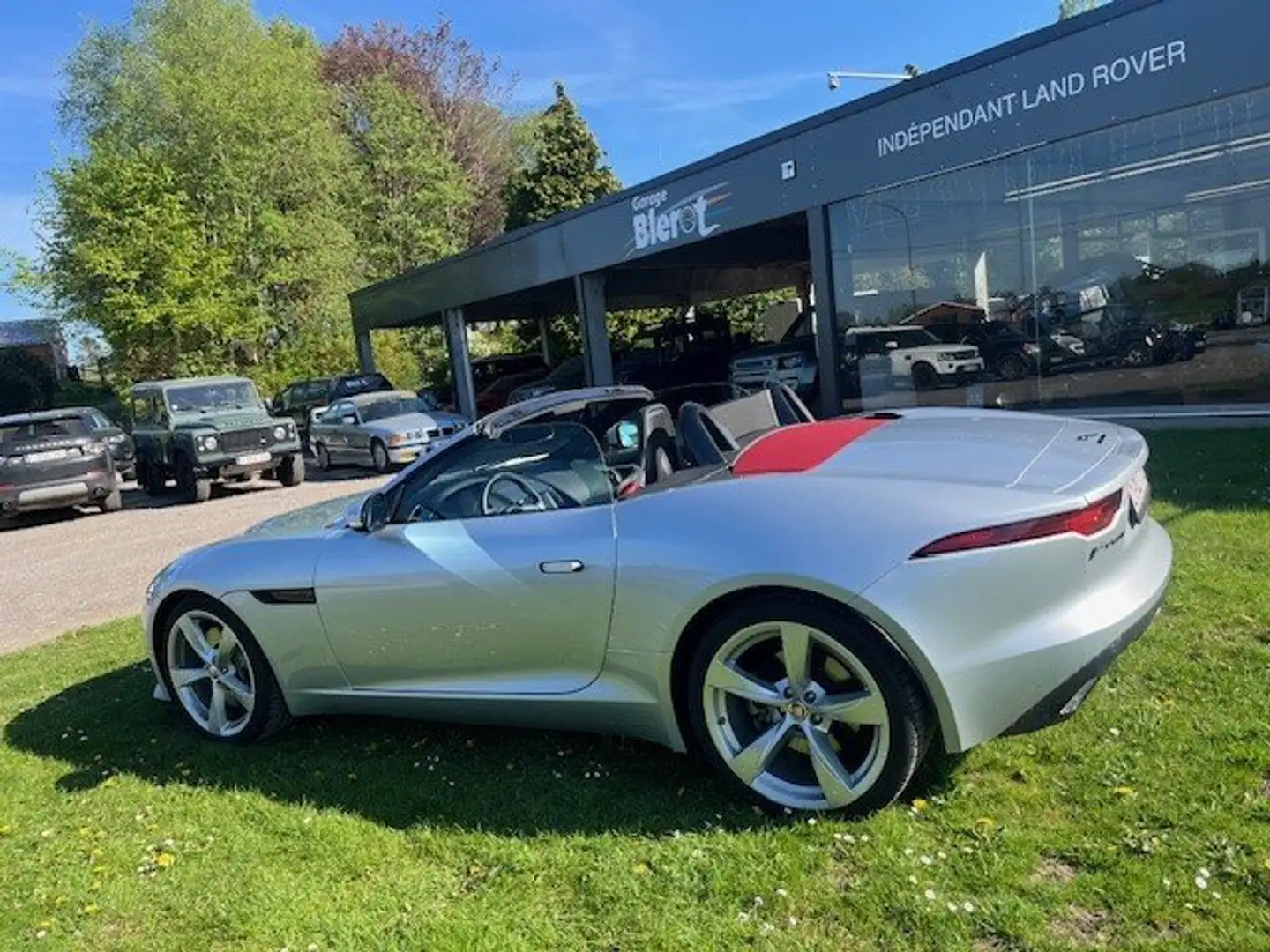 Jaguar F-Type Cabriolet 2.0 i4 P300 GARANTIE 2 ANS Gris - 2
