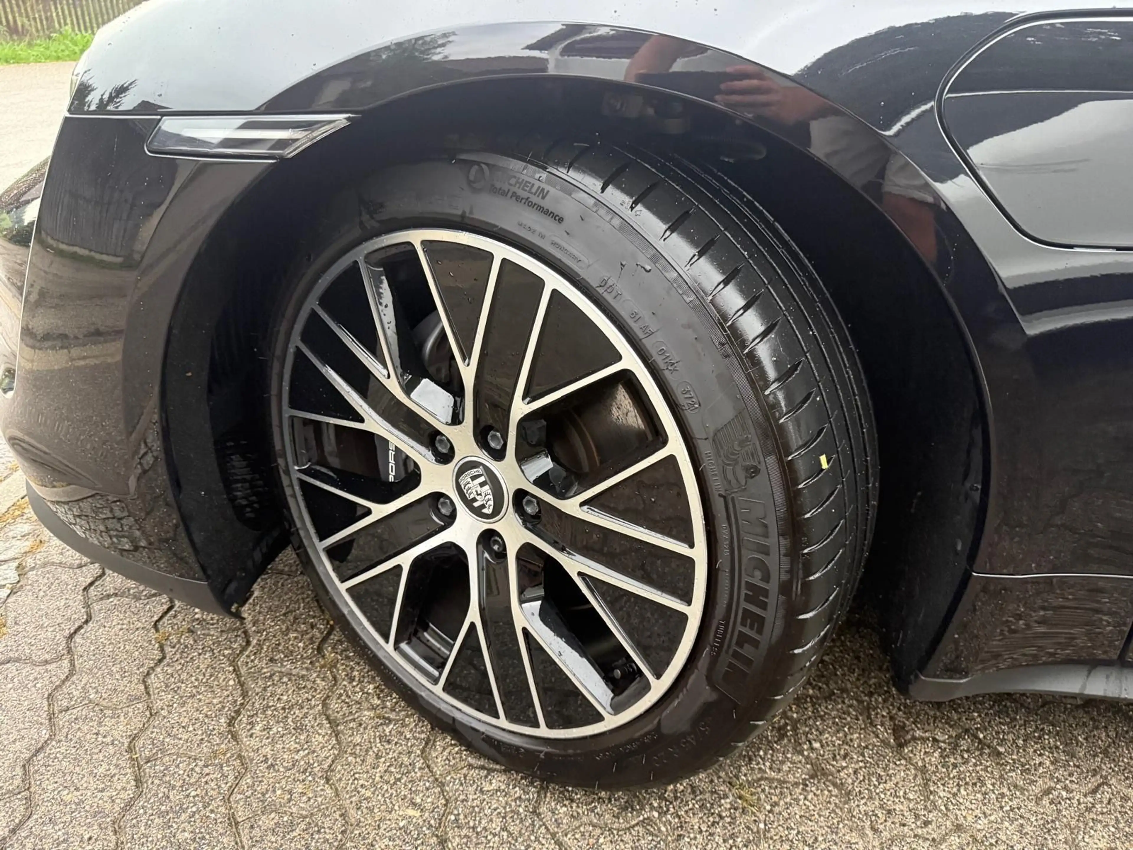 Porsche Taycan *TRAUMZUSTAND*APPROVED*PERFORMANCE 476PS* — photo 11
