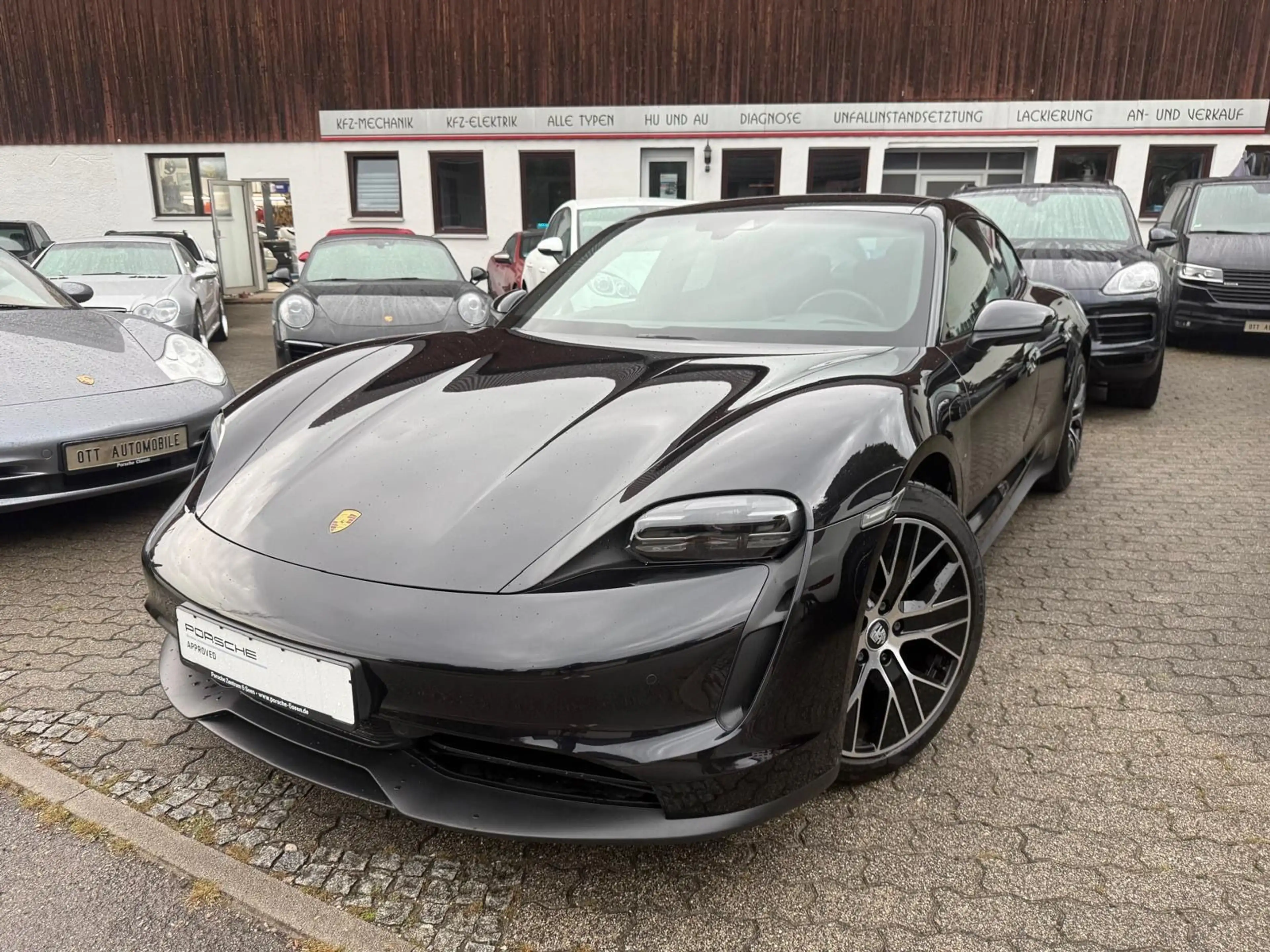Porsche Taycan *TRAUMZUSTAND*APPROVED*PERFORMANCE 476PS*