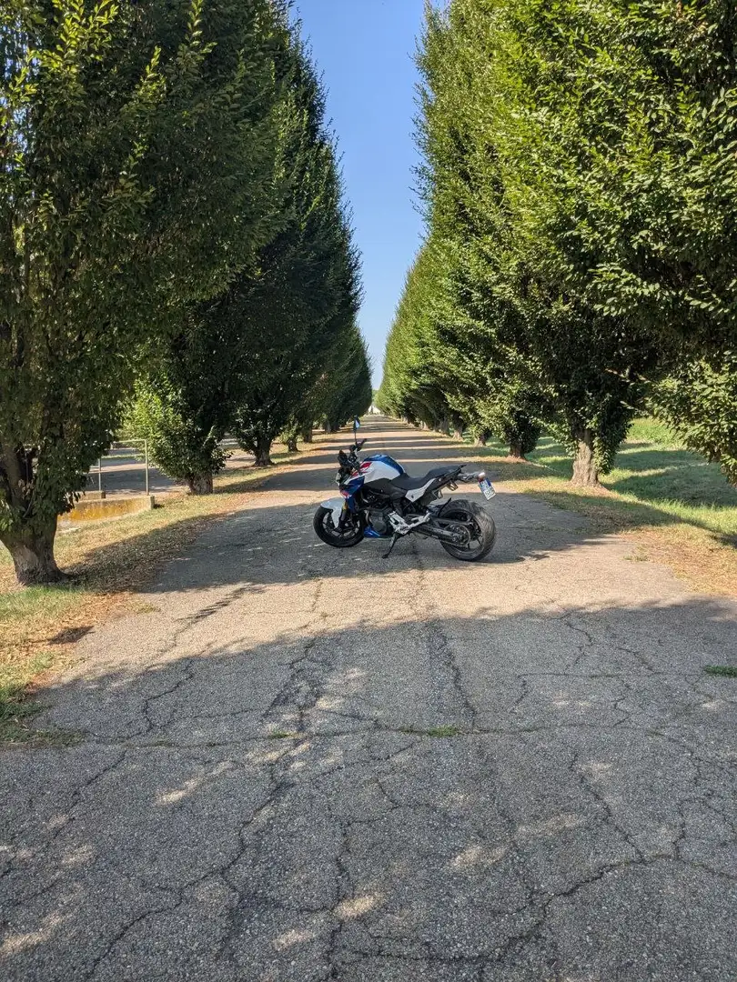 BMW F 900 R Blue - 2