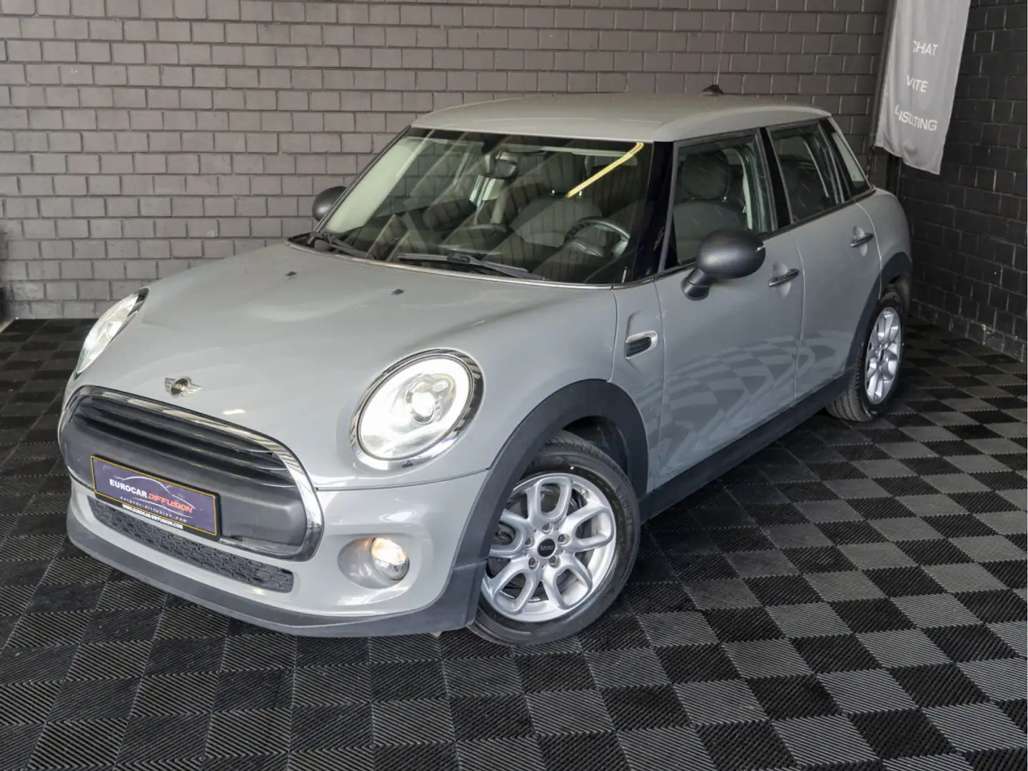 MINI One D Business 1.5L 95cv Gris - 1