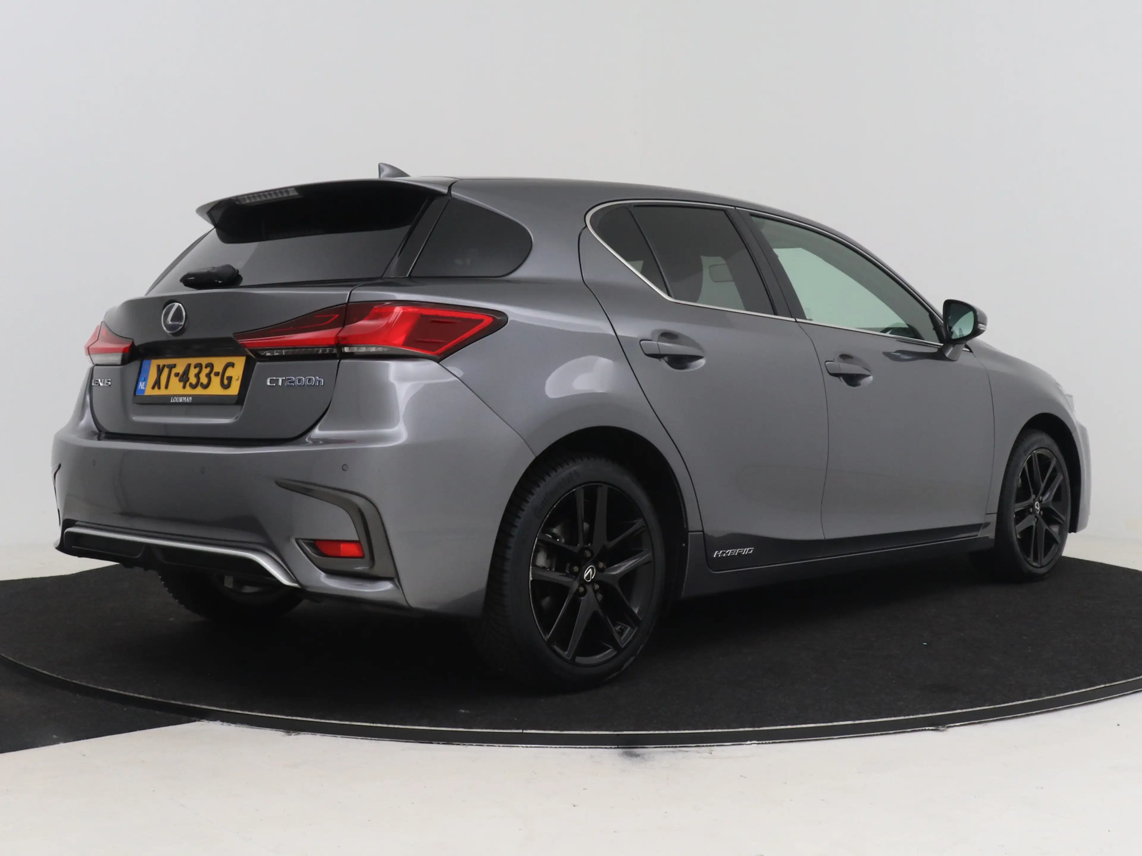 Lexus CT 200h Sport Edition Mercury Grey metallic Black/ Dark Ro — photo 2