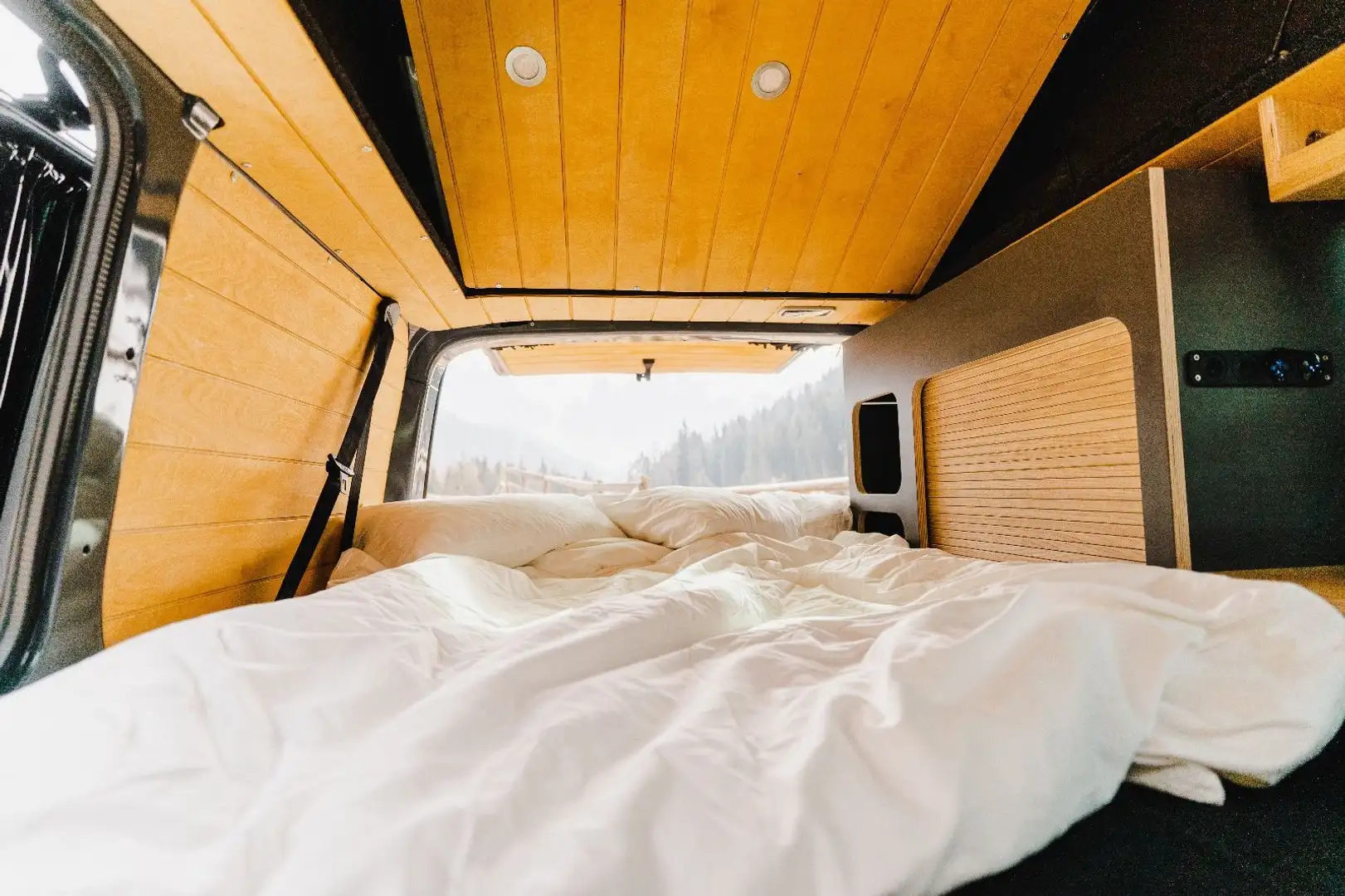 Volkswagen T6.1 Camper Van Aufstelldach Neu Reisemobil Grau - 1
