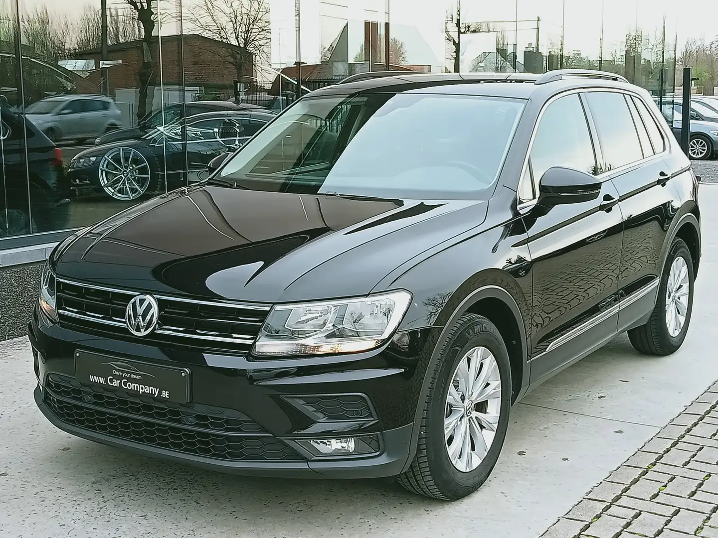 Volkswagen Tiguan 1.5 TSI 150PK COMFORTL*GPS*ACC*PHONE LINK*PDC*DAB Fekete - 1