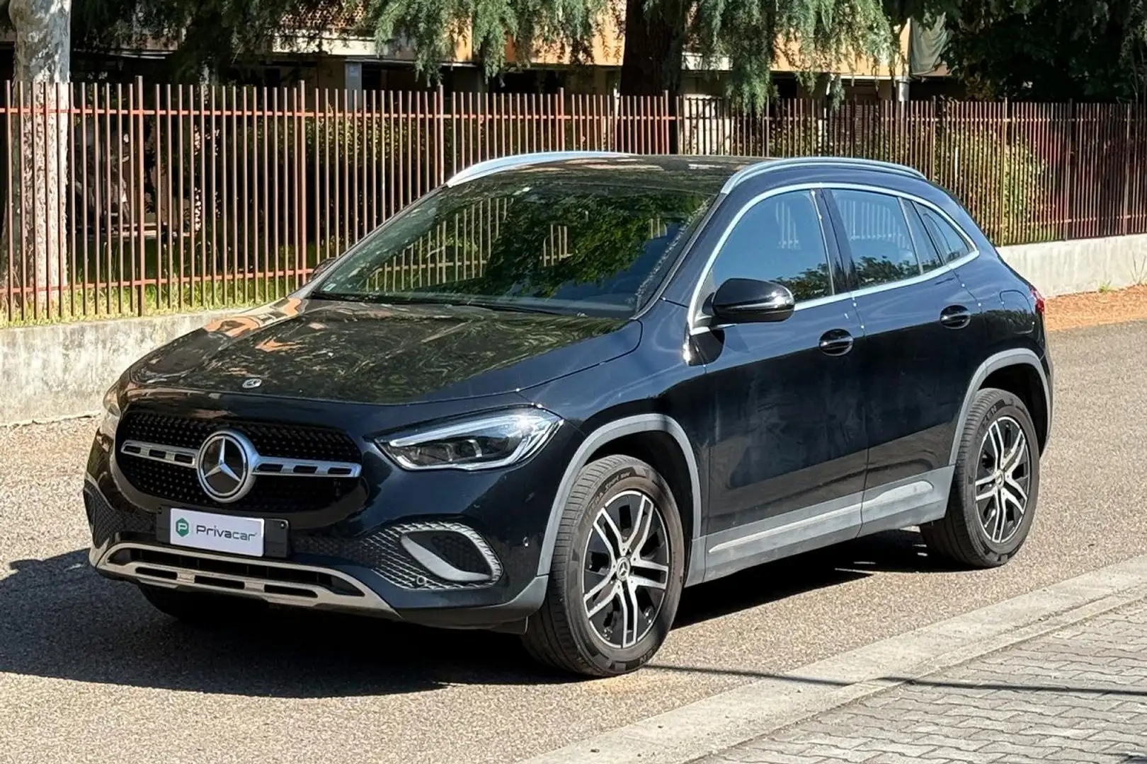 Mercedes-Benz GLA 180 GLA 180 d Automatic Sport Plus Noir - 1