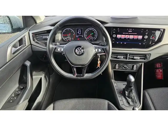 Volkswagen Polo view 7