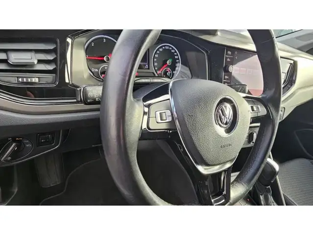 Volkswagen Polo view 6