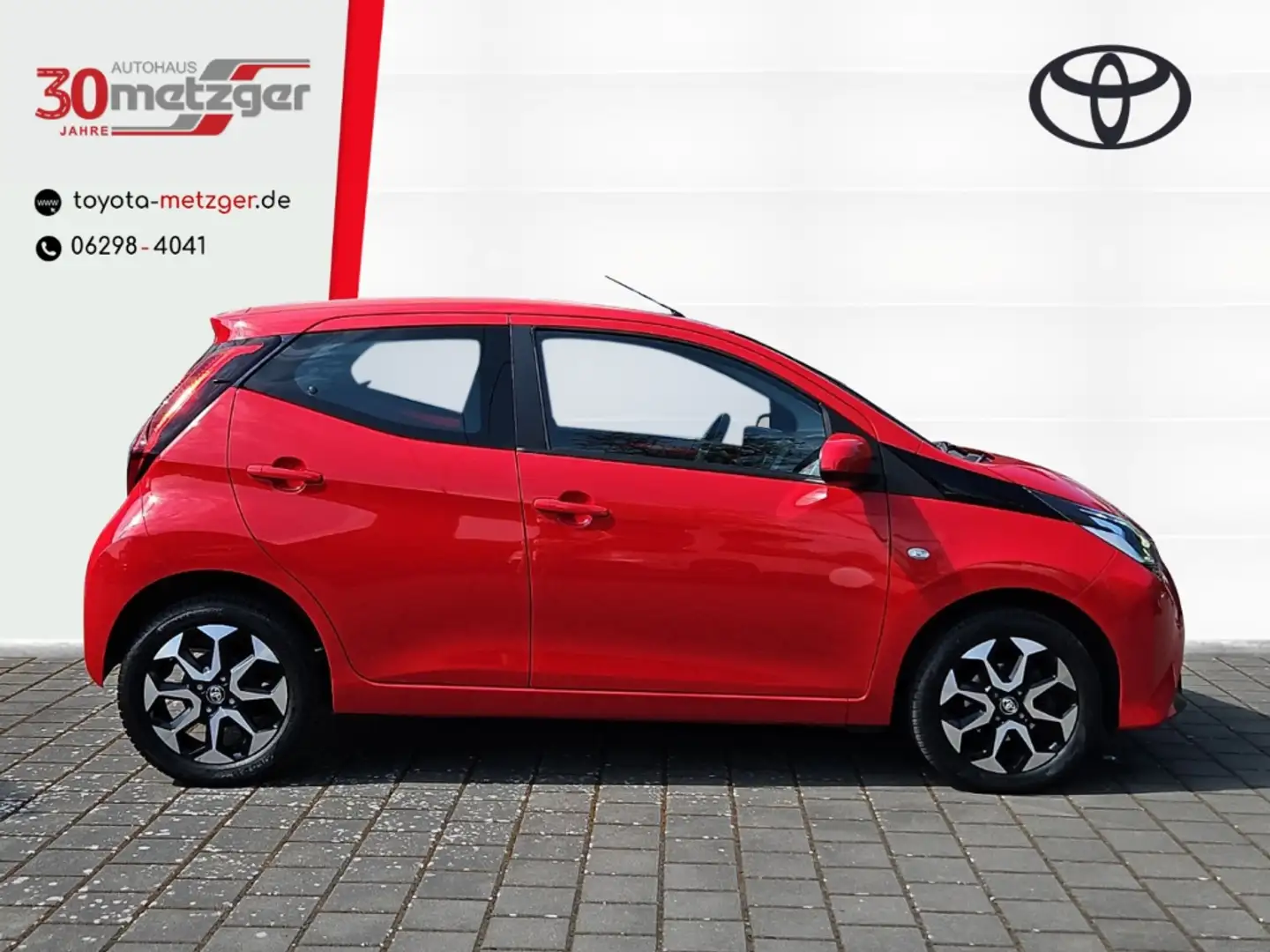 Toyota Aygo 1.0 Club +Apple CarPlay +Android +Rückfahrkamera+T Czerwony - 2