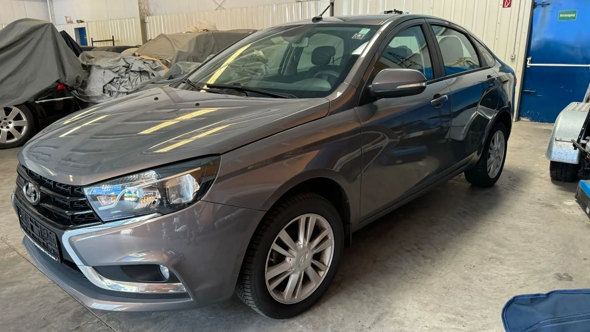 Lada Vesta a2.Hd.Voll.Navi Alu EUro6Scheckh.HU4-27 FP Paars - 2