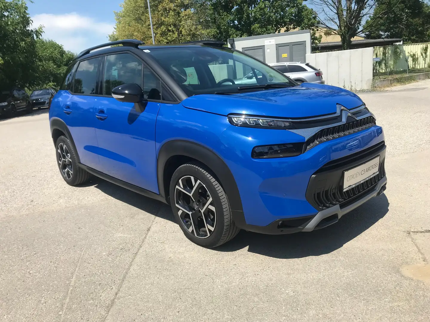 Citroen C3 Aircross BlueHDi 110 S&S Shine Blau - 1
