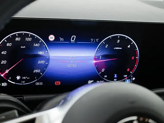 Mercedes-Benz Gla view 14