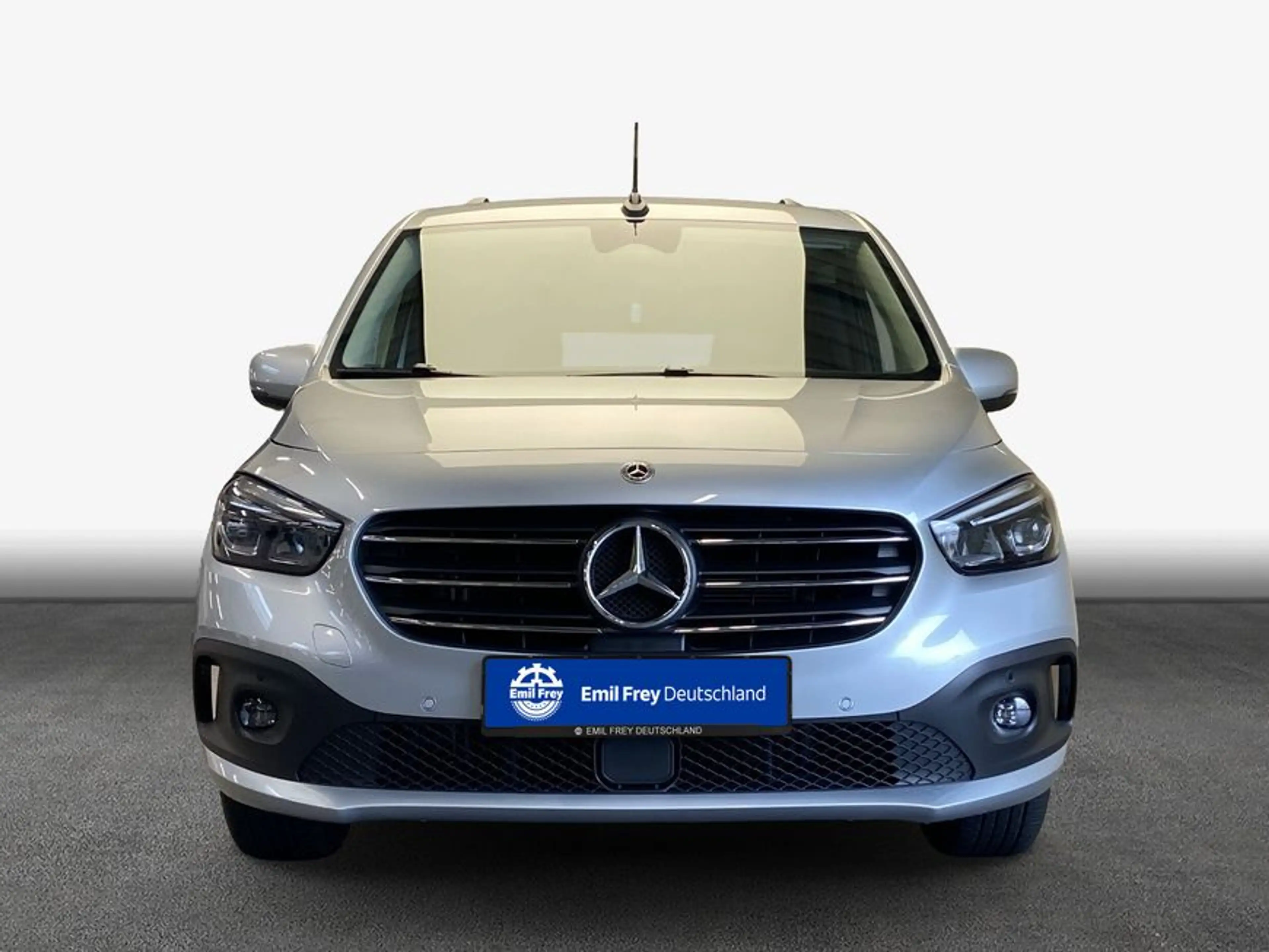 Mercedes-Benz T-Class T-Klasse — photo 3