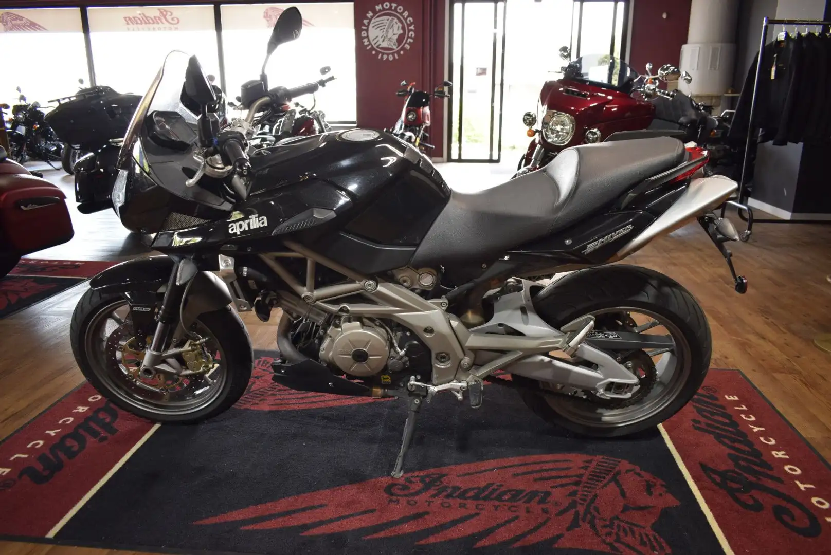 Aprilia Shiver GT ABS Schwarz - 2