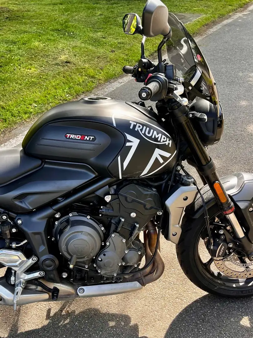 Triumph Trident 660 Чёрный - 2