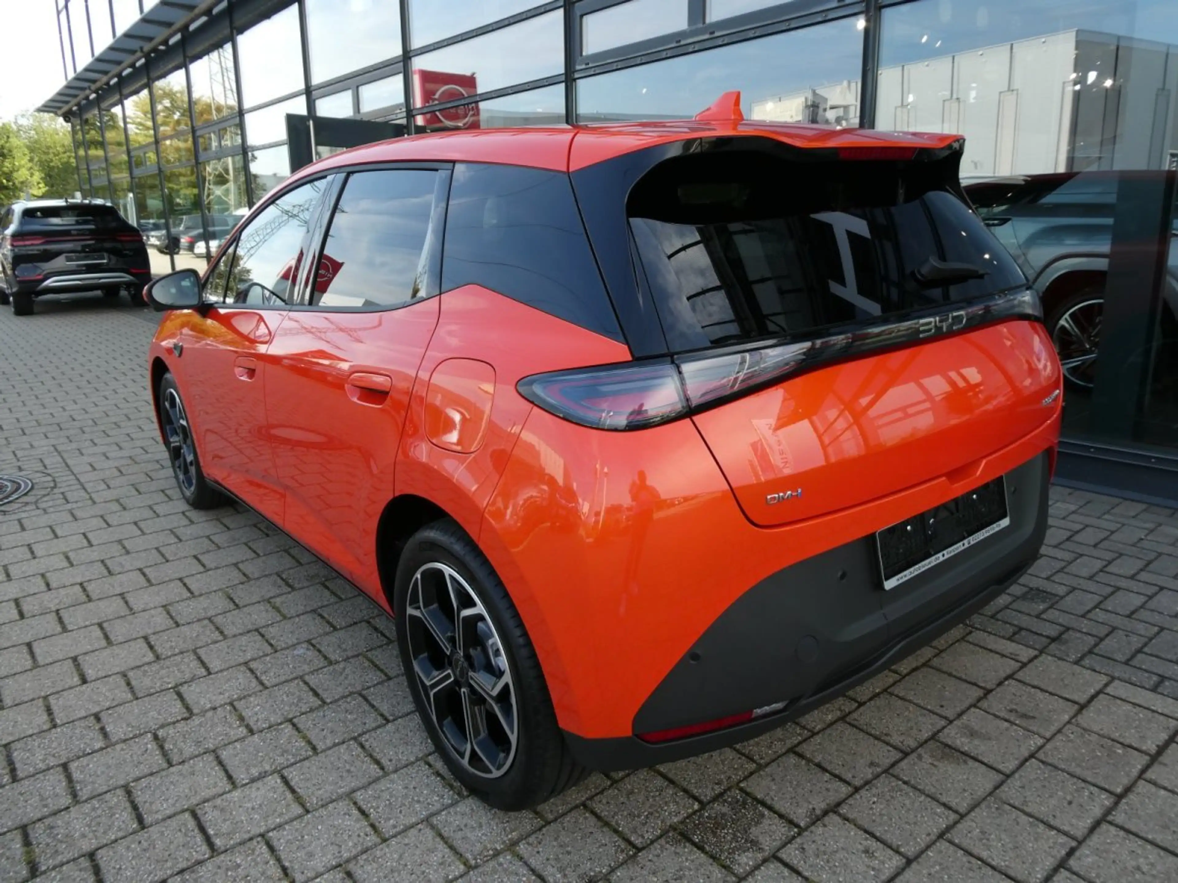 BYD Dolphin G DM-i Comfort*18,3 kWh *Glasdach*Head-Up*360Grad — photo 3