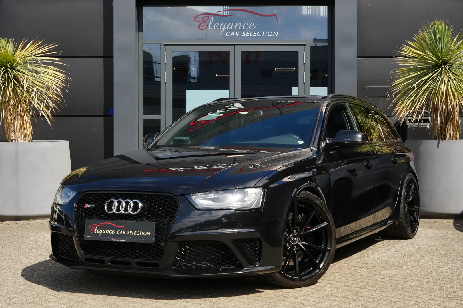 Audi RS4 A4 Avant 4.2 FSI quattro 450pk Panoramadak/Stoelve Černá - 1