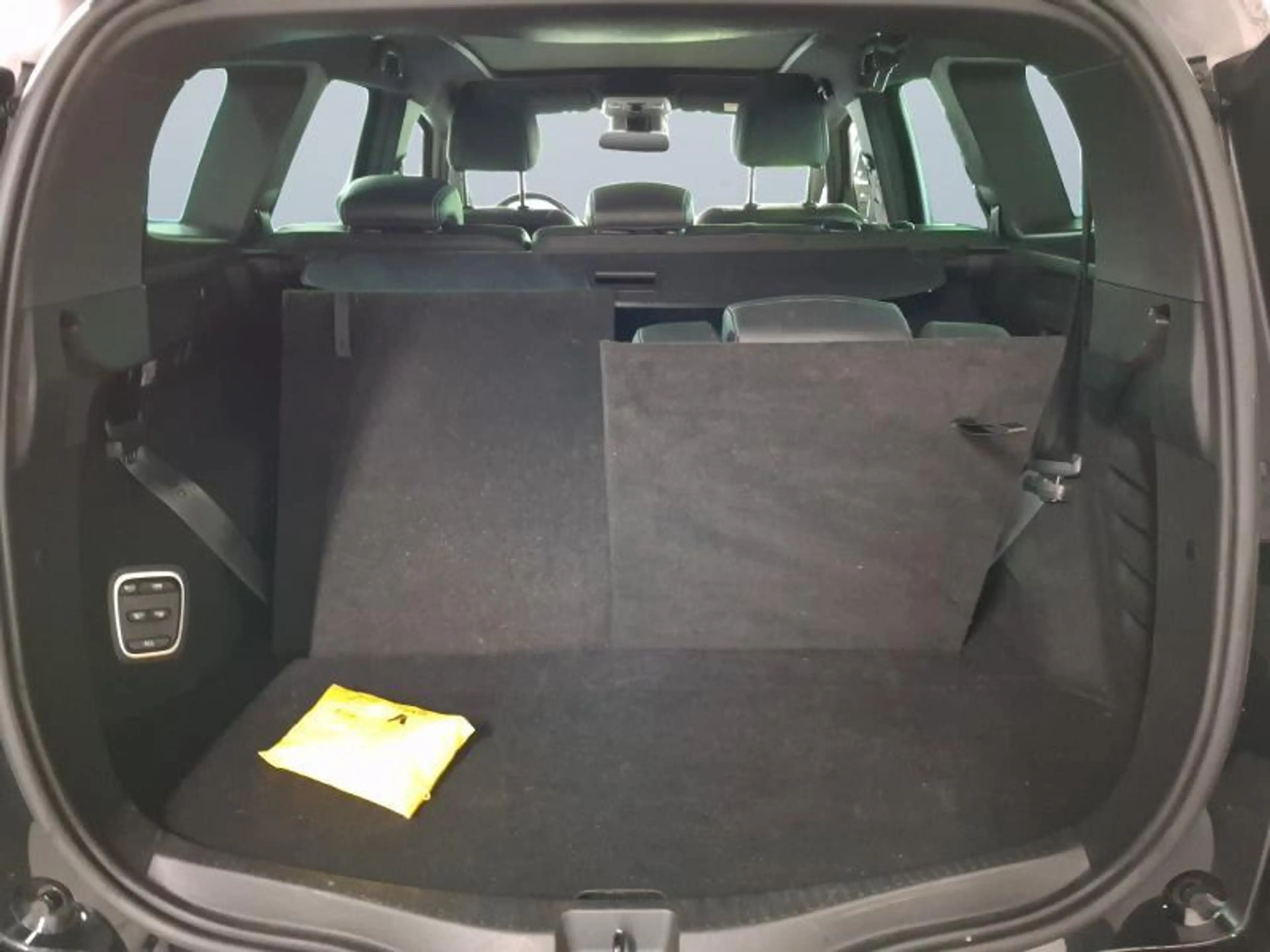 Renault Grand Scenic Intens — photo 9