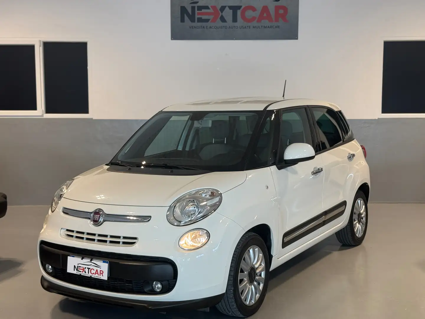 Fiat 500L 1.3 mjt Lounge 85cv Bianco - 1