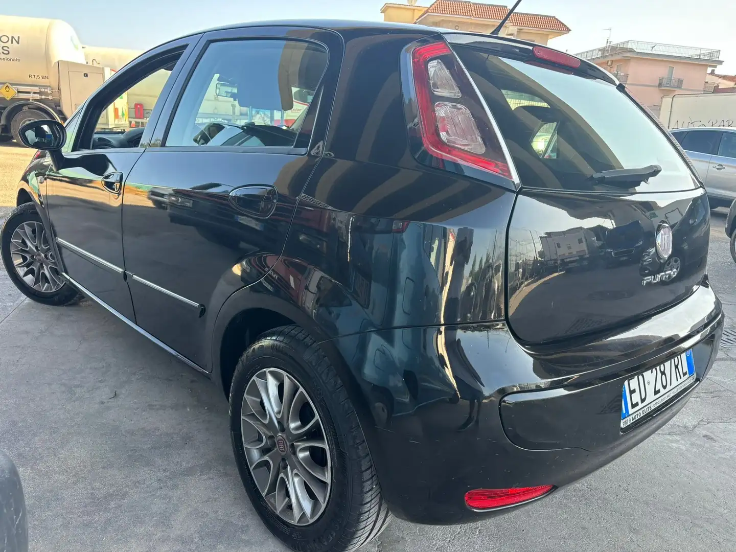 Fiat Punto Evo Punto Evo 1.3 Mjt 75 CV 5 porte Dynamic Nero - 2