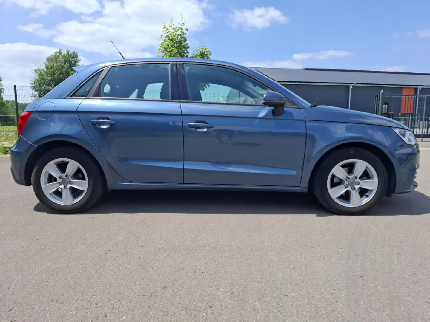 Audi A1 Sportback 25 TFSI 95 Auto. Blu/Azzurro - 2