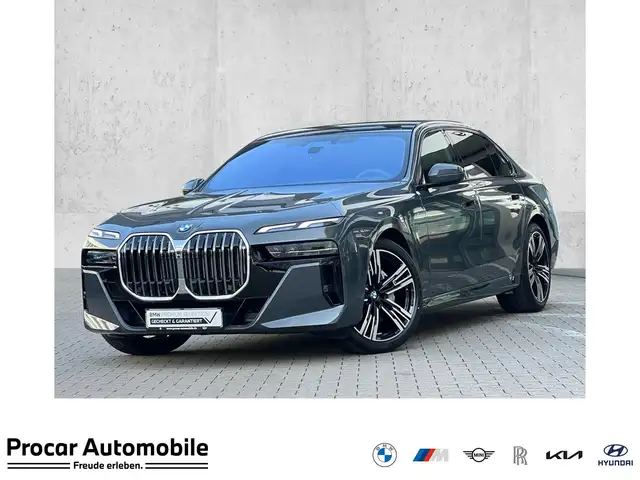 BMW 740 d xDrive M Sport SkyPano DA Prof PA Prof AHK