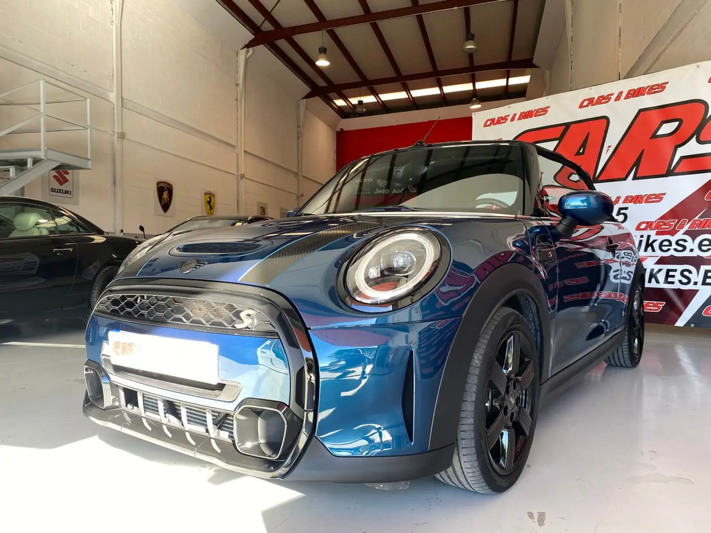 MINI Cooper S CABRIO Blau - 2