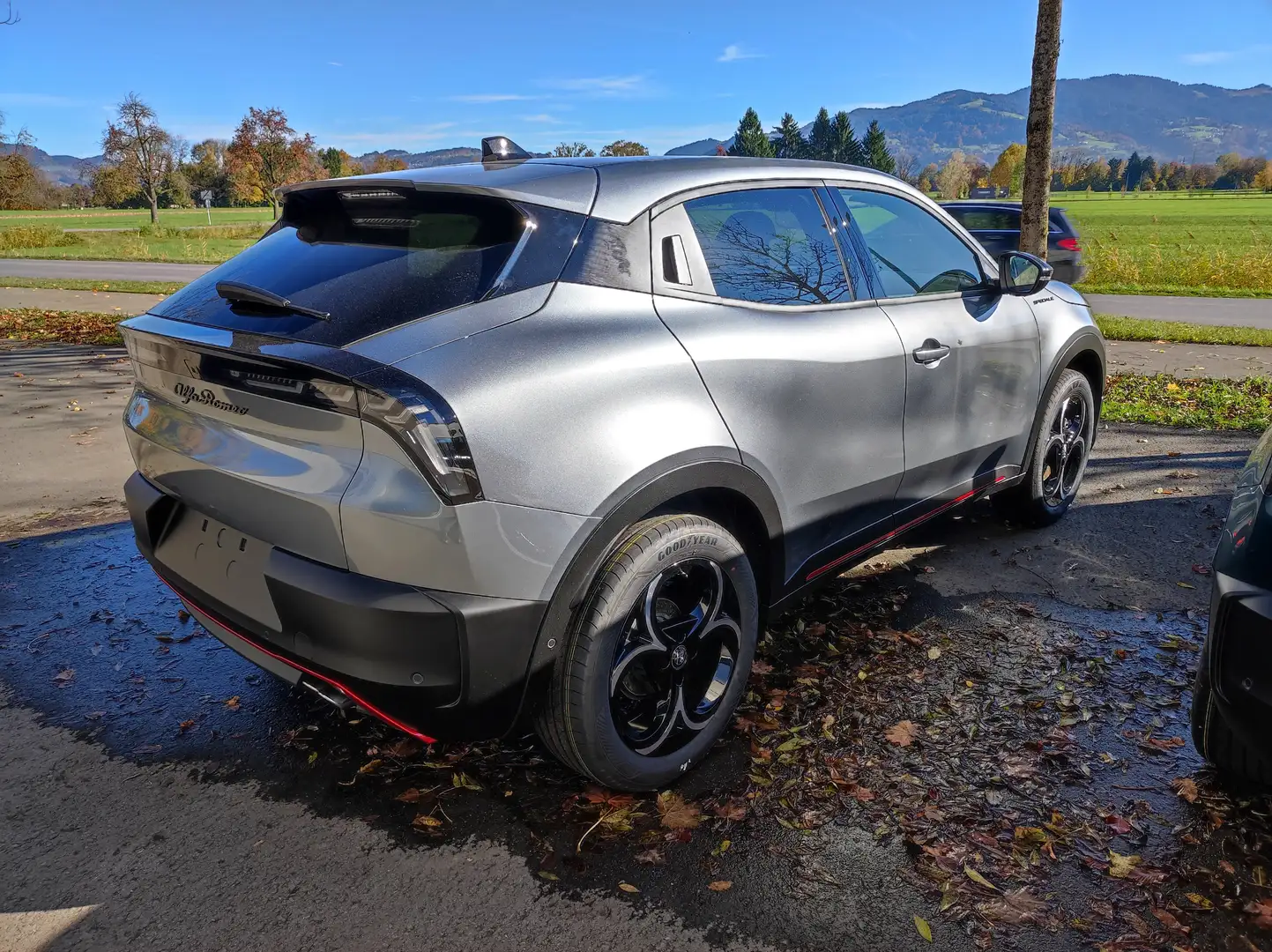 Alfa Romeo Junior Ibrida Speciale 1.2 MHEV e-DCT6 Grau - 2