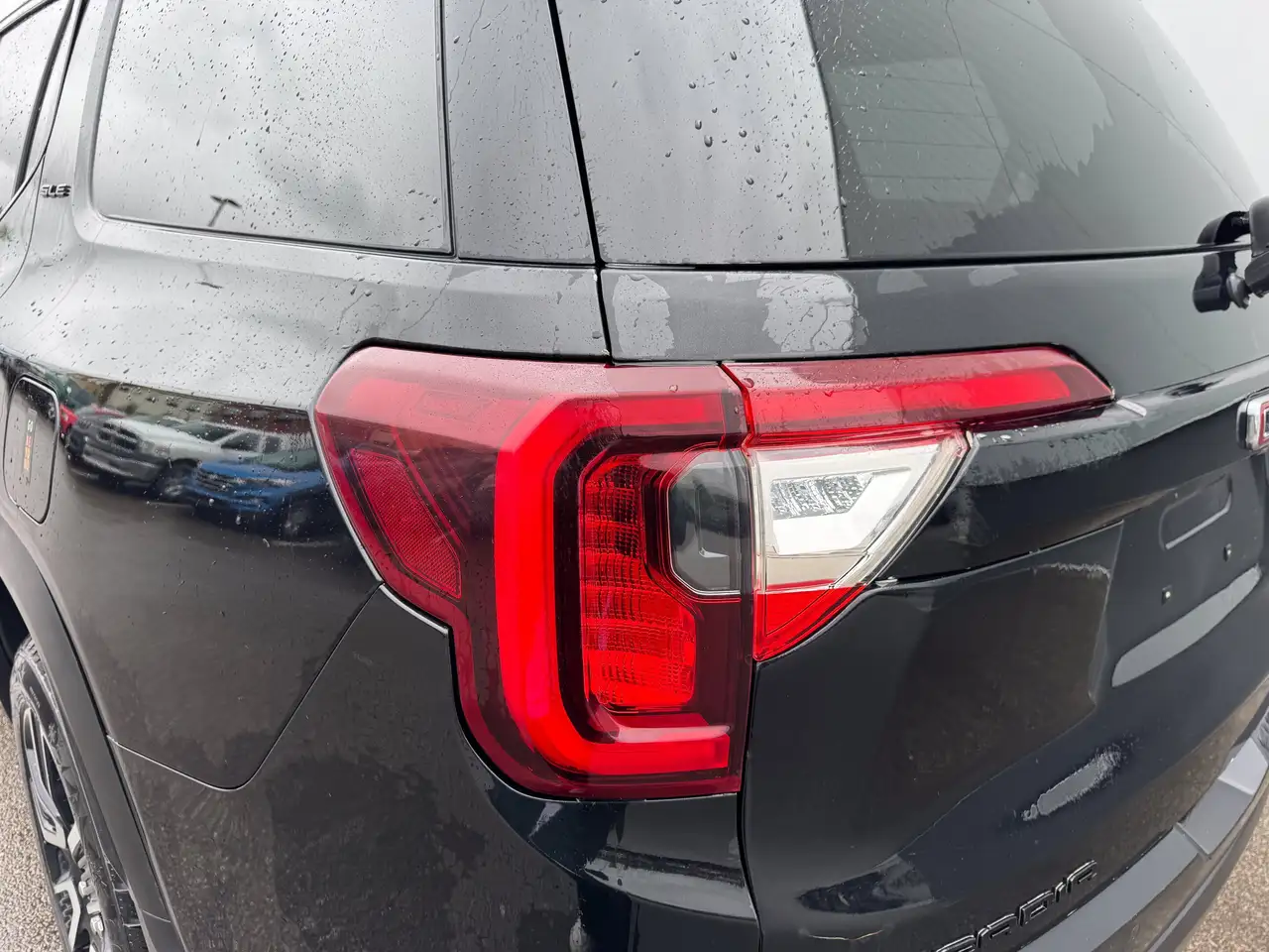 GMC Acadia снимка GMC Acadia