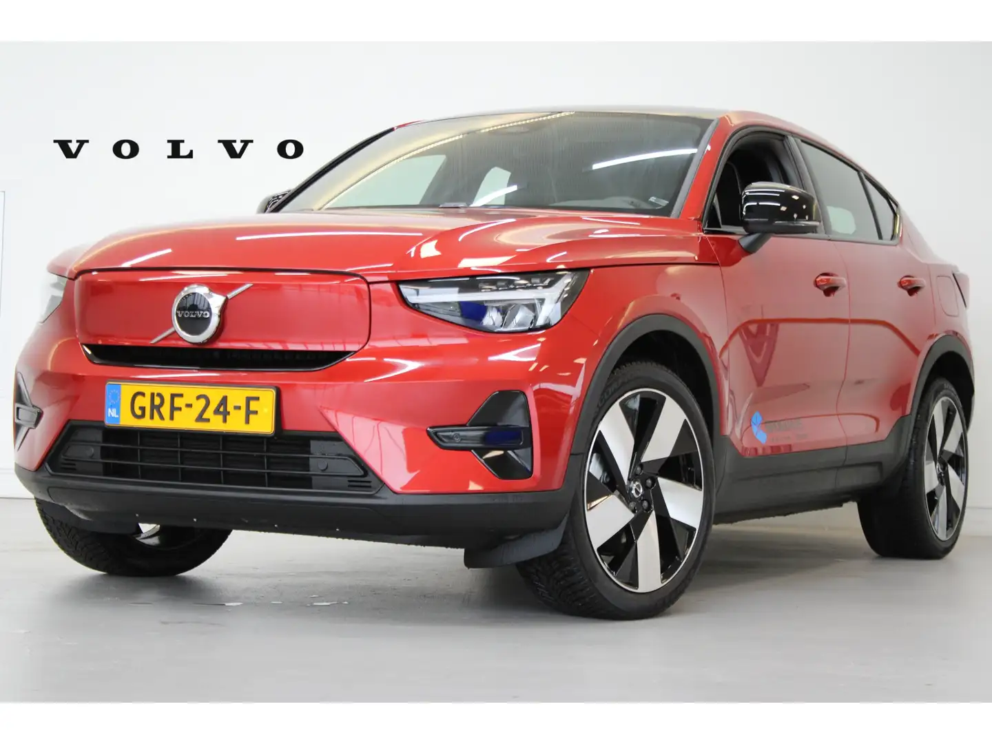 Volvo C40 Extended Range 232PK Plus 82kWh | 20'' | 3 Jaar On Red - 1